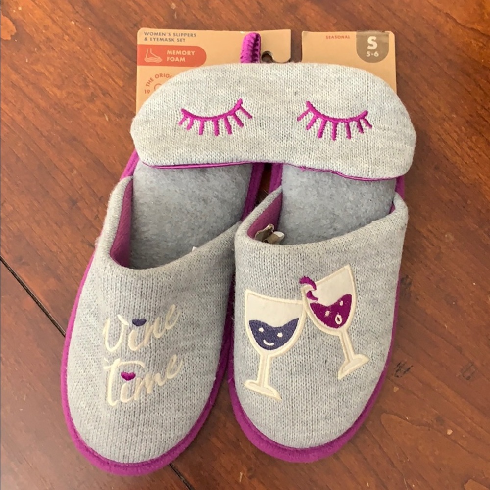 Slippers memory foam size 5-6